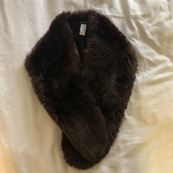 Babaton Brown Faux Scarf - Picture 2 of 4
